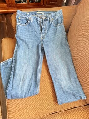 Levi's ladies  Light Blue “Dad”  Jeans